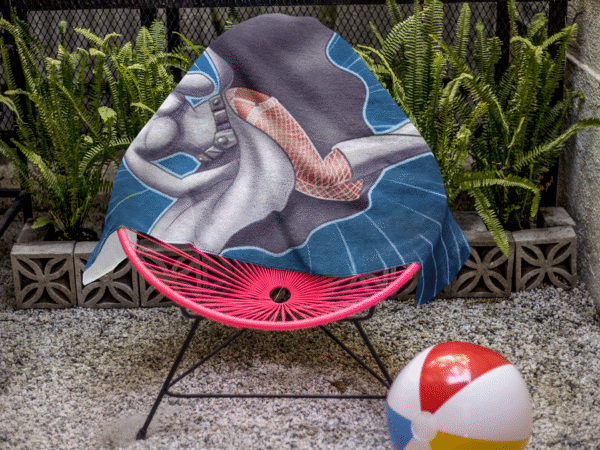 Special Edition Leia Monroe Towel ()