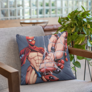 Im Close Spider Pool Pillow ()