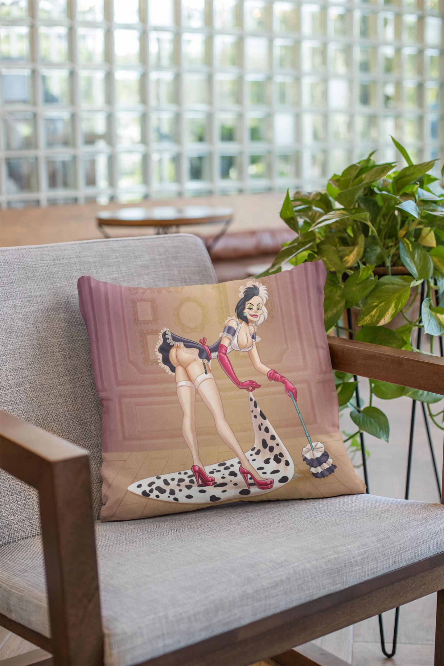 Villains Pin Up Cruella Pillow ()